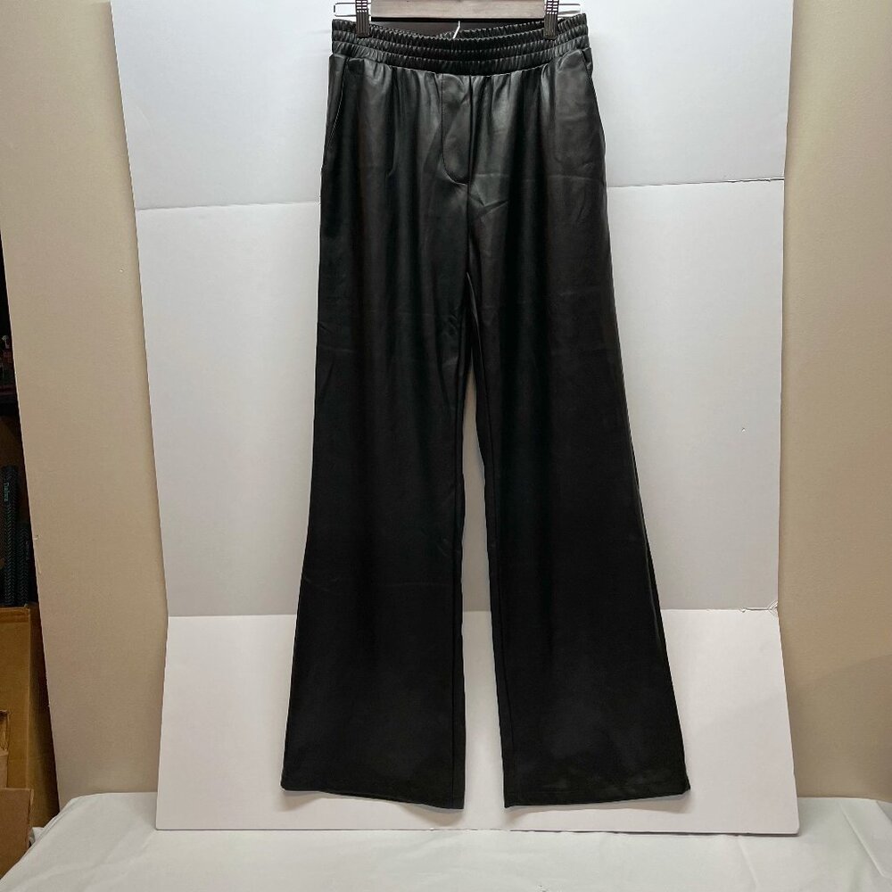 NWT Forever 21 Black Faux Leather Wide Leg Elastic Waist Pants Size M‎